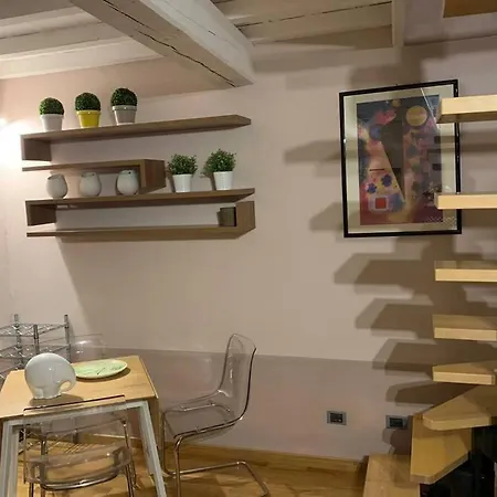 La Casa Di Lalla In Pieno Centro. Apartment Parma
